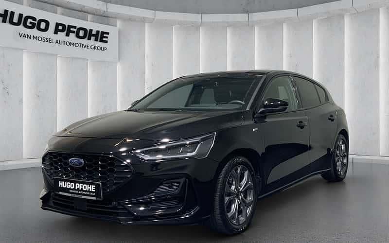 Schwarz Gebraucht 2022 Ford Focus ST-Line Limousine | 20.950 € (Fairer Preis) - Bild 1/4