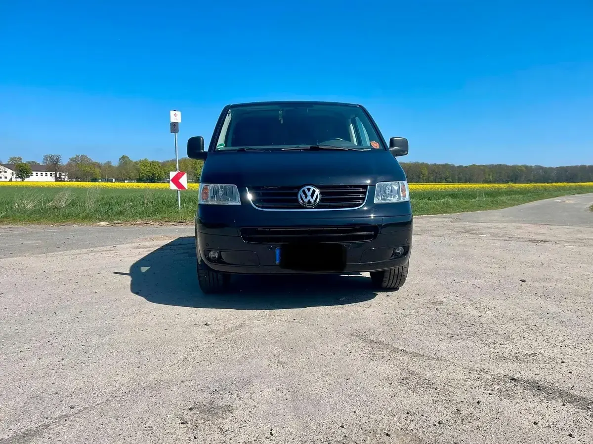 Gebraucht VW Multivan 131 PS (96 kW) 2008 Schwarz Van / Kleinbus