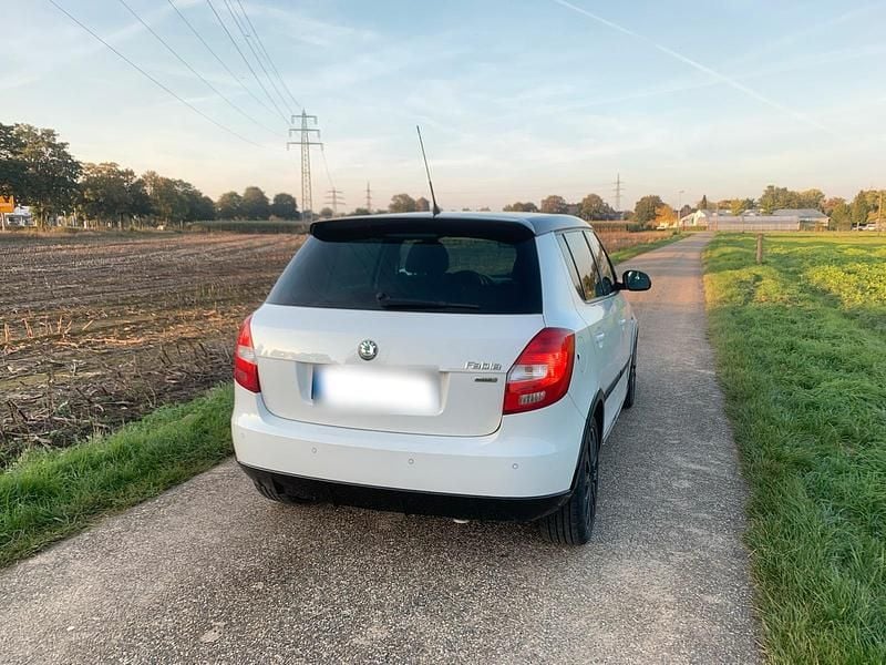 Gebraucht Skoda Fabia Monte Carlo 75 PS (55 kW) 2011 Weiß Kleinwagen