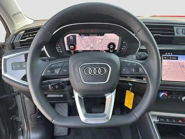 Gebraucht Audi Q3 Sportback Ambiente 150 PS (110 kW) 2025 Chronosgrau metallic SUV