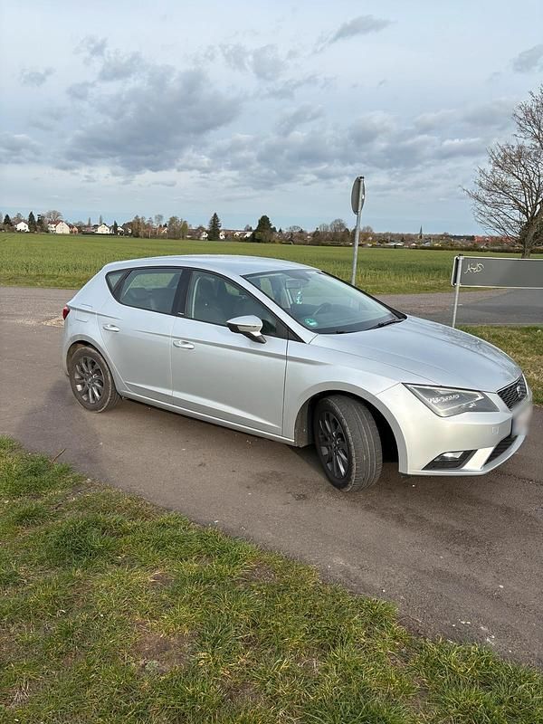 Gebraucht Seat Leon 105 PS (77 kW) 2014 Silber Kleinwagen