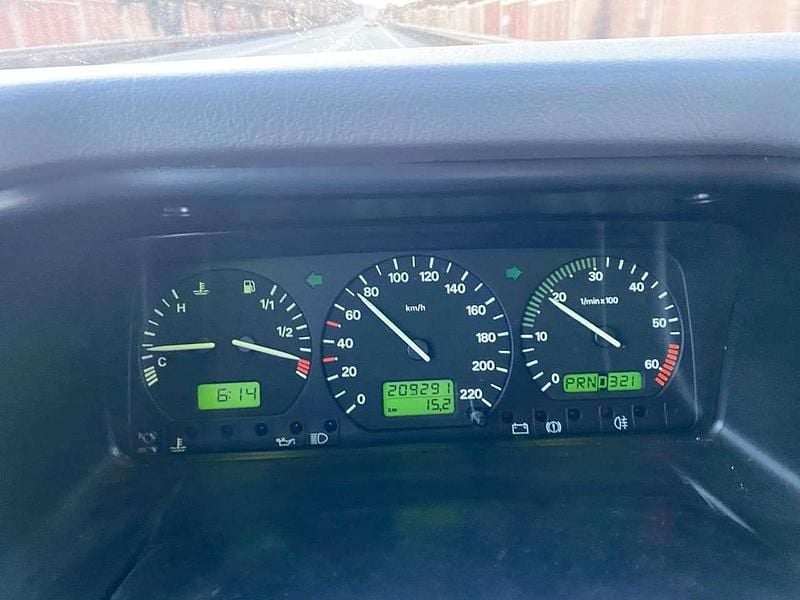 Grau Gebraucht 2002 VW T4 Van | 6.600 € (Superpreis) - Bild 1/4