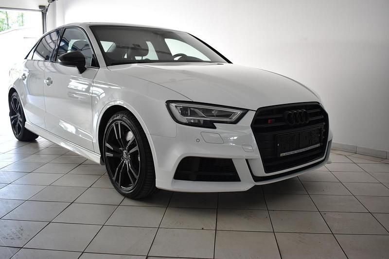 Weiss Gebraucht 2020 Audi S3 Sport | 32.500 € (Guter Preis) - Bild 1/4