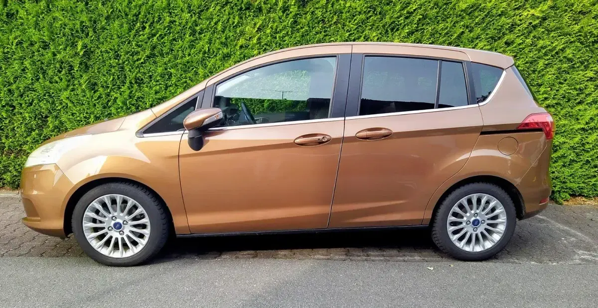 Gebraucht Ford B-MAX Titanium 120 PS (88 kW) 2012 Braun Van / Kleinbus