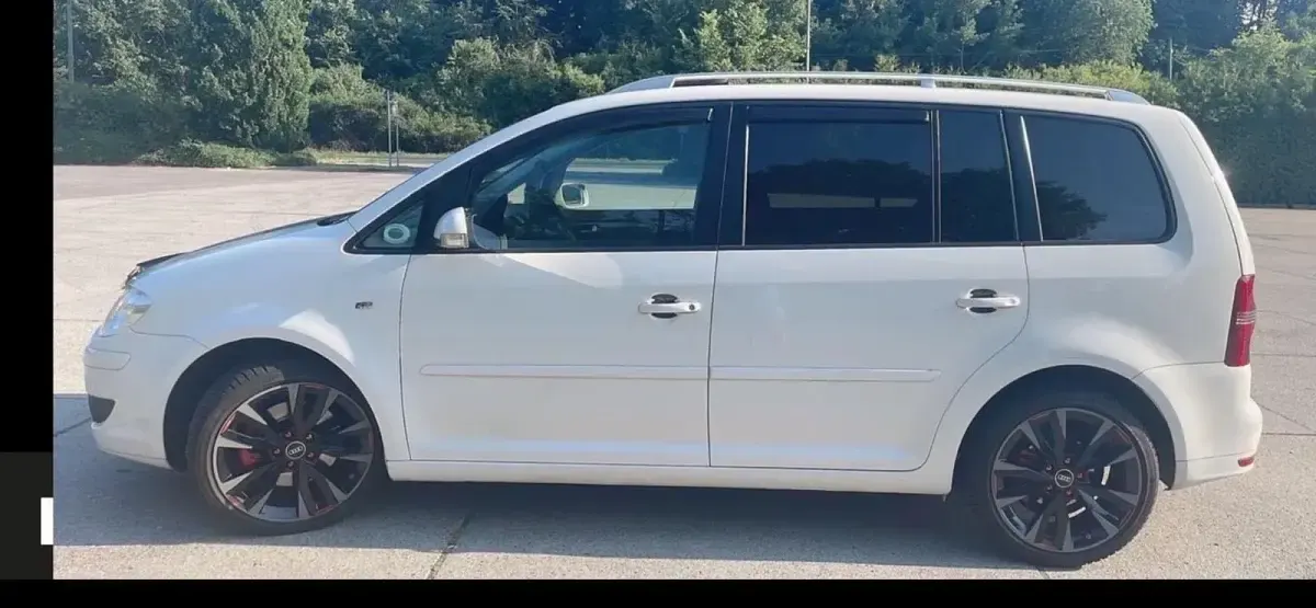 Gebraucht VW Touran Sport 170 PS (125 kW) 2007 Weiß Van / Kleinbus