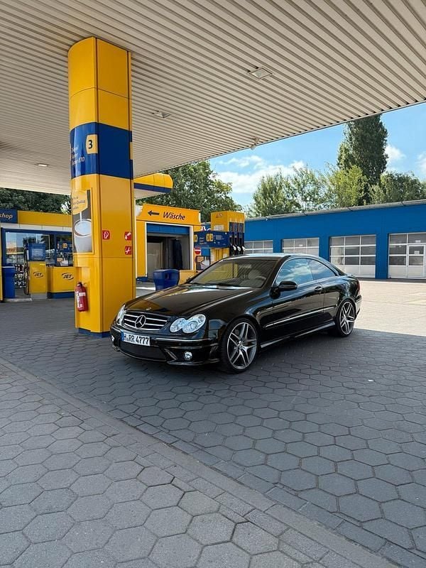 Schwarz Gebraucht 2002 Mercedes CLK500 AMG Coupé | 13.000 € - Bild 1/4