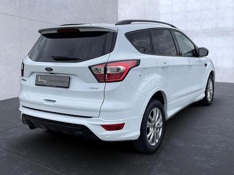 Gebraucht Ford Kuga ST-Line 150 PS (110 kW) 2018 Weiß SUV