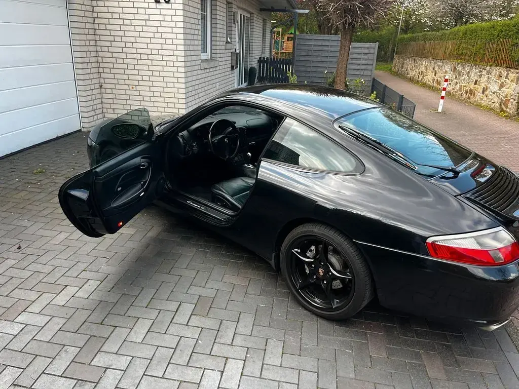 Gebraucht Porsche 911 Carrera 4 320 PS (235 kW) 2004 Schwarz