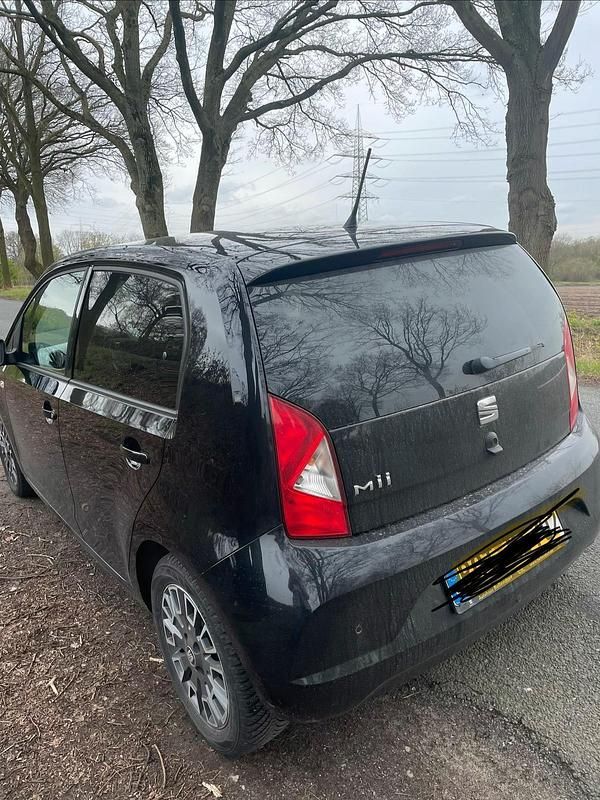 Gebraucht Seat Mii Chic 60 PS (44 kW) 2019 Schwarz Kleinwagen