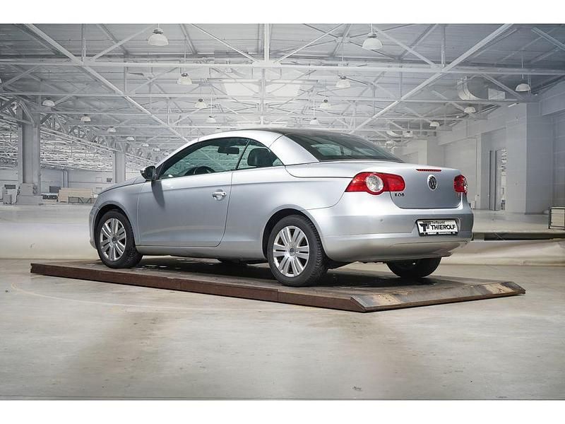 Gebraucht VW Eos 160 PS (117 kW) 2008 Silber Cabrio