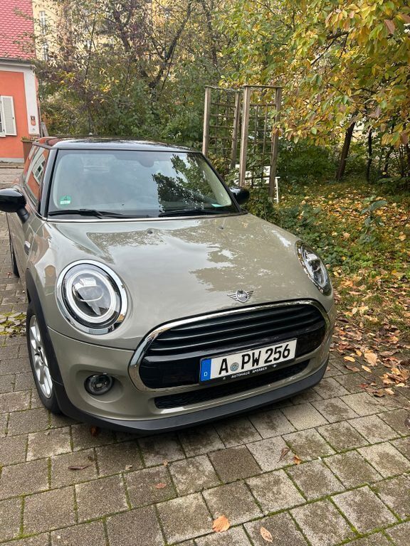Grau Gebraucht 2020 Mini Cooper Kleinwagen | 17.500 € (Fairer Preis) - Bild 1/4