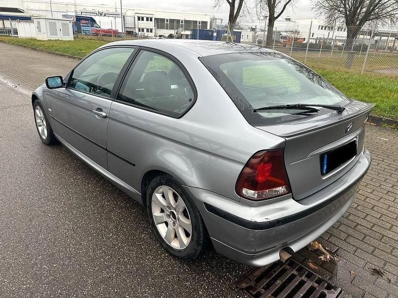 Gebraucht BMW 316 Lifestyle 116 PS (85 kW) 2004 Grau Coupé