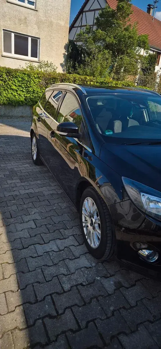 Gebraucht Ford Focus Titanium 150 PS (110 kW) 2011 Schwarz Kombi