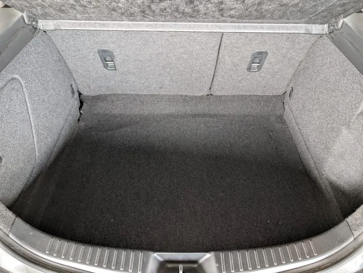 Gebraucht Mazda 3 105 PS (77 kW) 2011 Schwarz Limousine