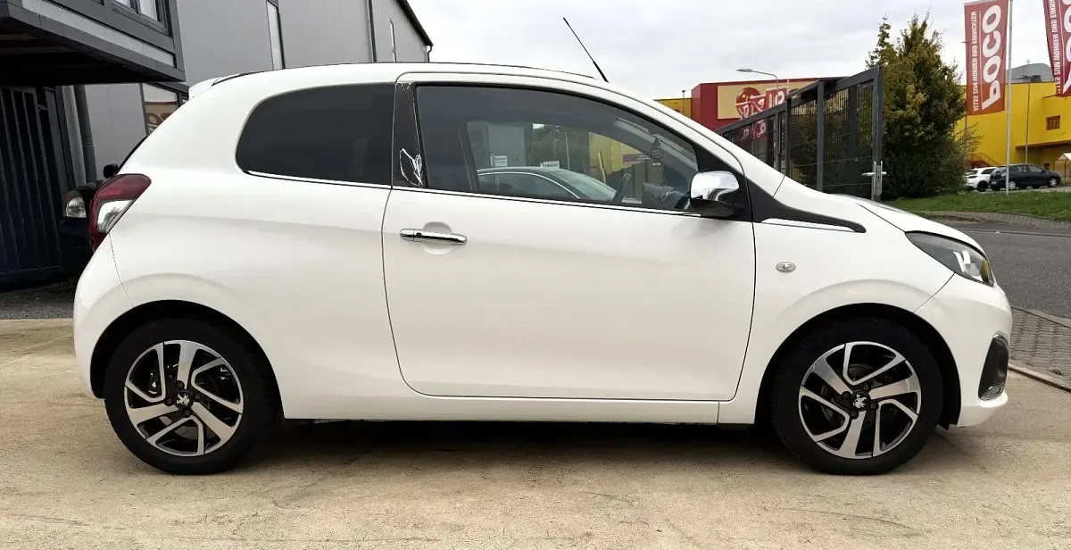 Gebraucht Peugeot 108 Allure 82 PS (60 kW) 2015 Weiß Kleinwagen