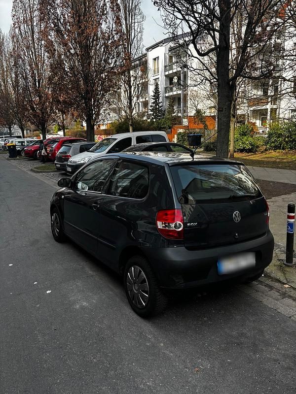 Gebraucht VW Fox 70 PS (51 kW) 2008 Silber Kleinwagen