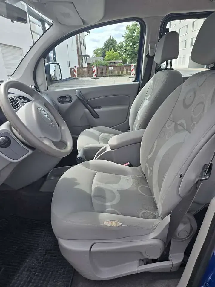 Gebraucht Renault Kangoo Authentique 87 PS (63 kW) 2010 Kombi