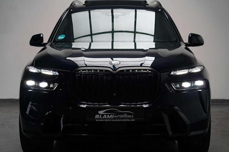 Gebraucht BMW X7 M Sport 352 PS (258 kW) 2024 Carbonschwarz SUV