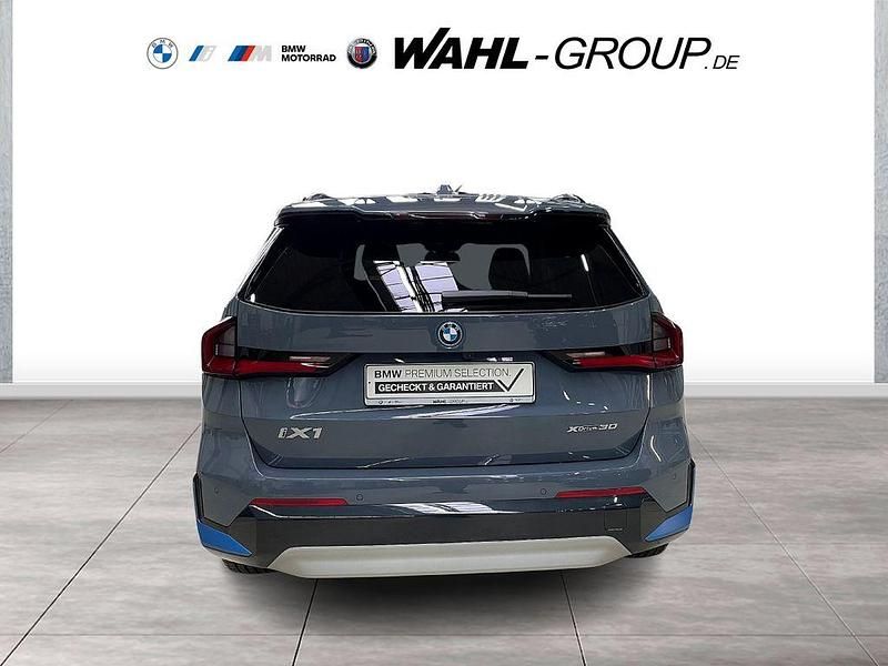 Gebraucht BMW iX1 xLine 230 kW (313 PS) 2023 Grau SUV