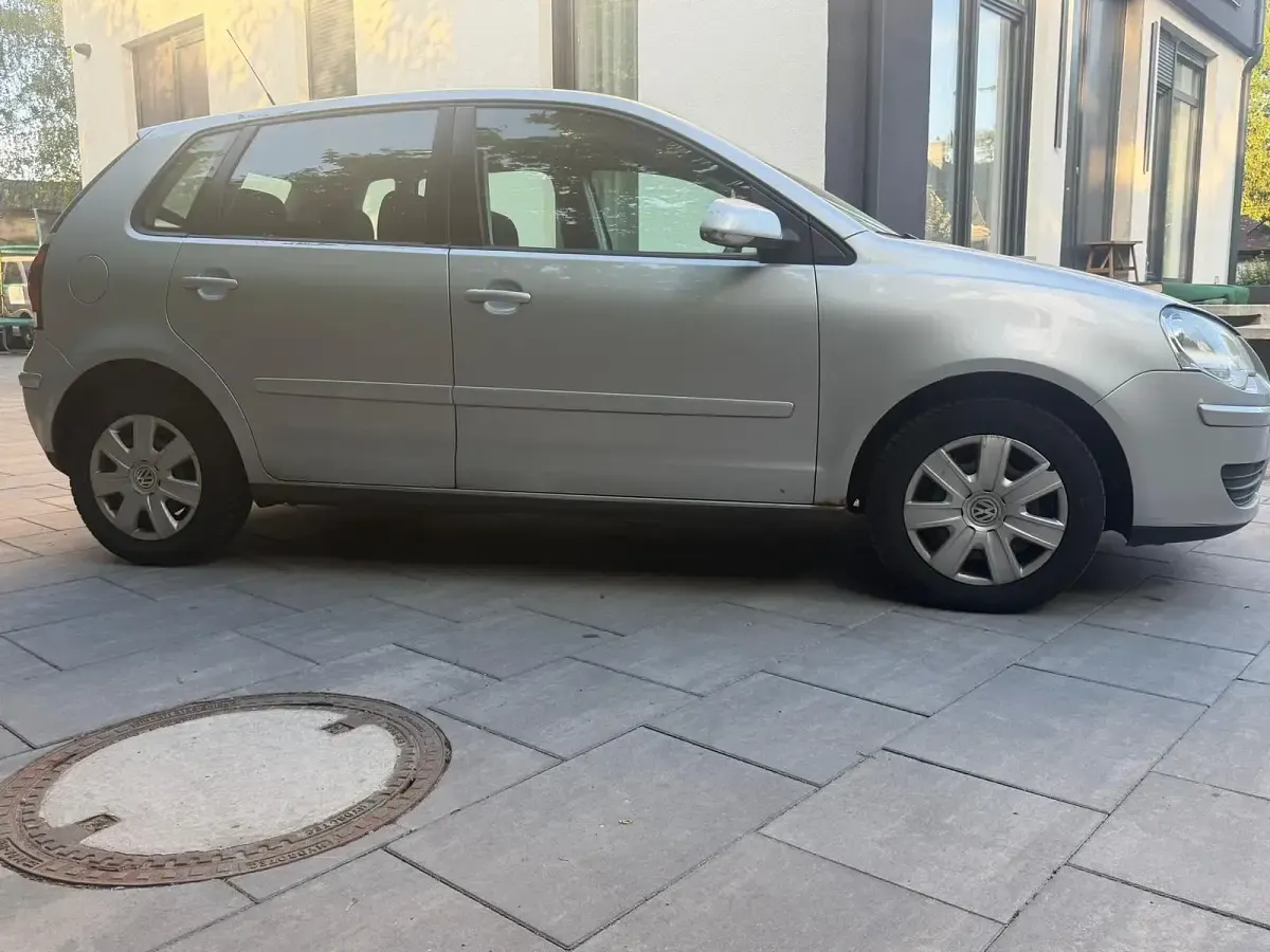 Gebraucht VW Polo 75 PS (55 kW) 2006 Silber Kleinwagen
