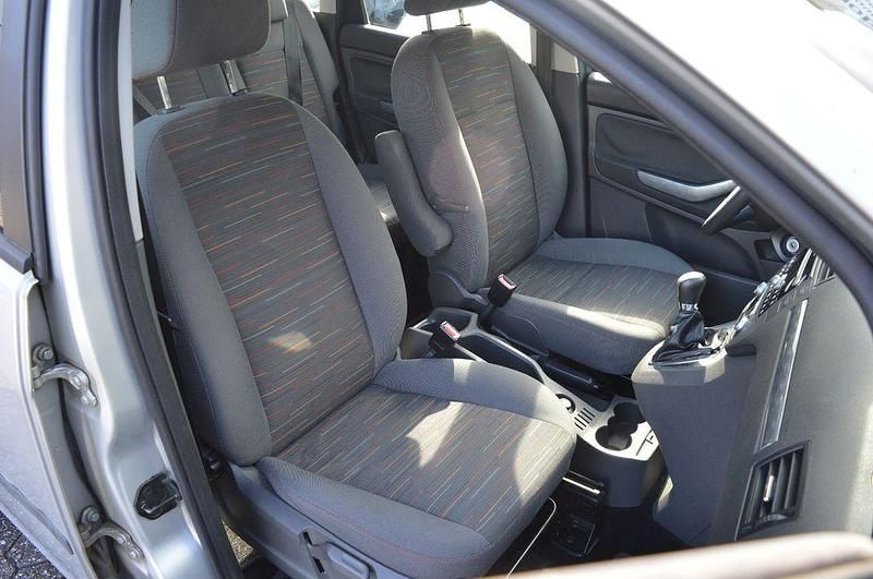 Gebraucht Ford C-MAX Style 125 PS (91 kW) 2008 Silber Van / Kleinbus