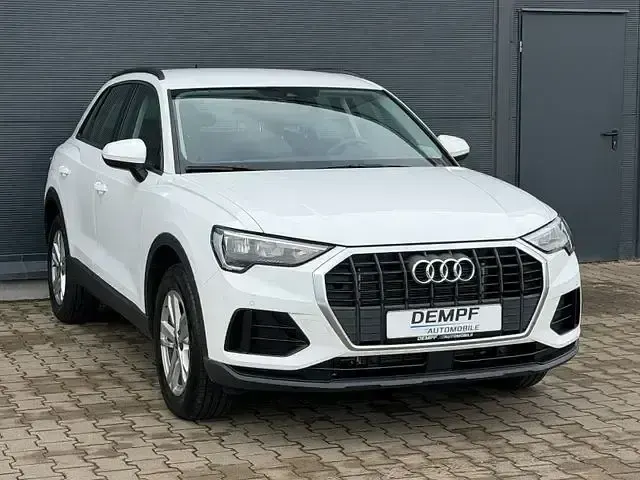 Gebraucht Audi Q3 Comfort 150 PS (110 kW) 2023 Weiß SUV