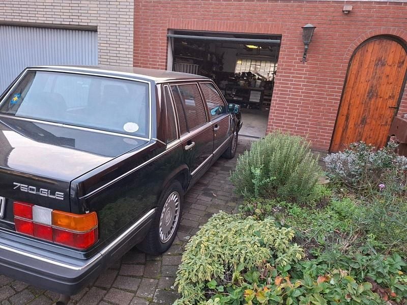 Gebraucht Volvo 760 143 PS (105 kW) 1988 Schwarz Limousine