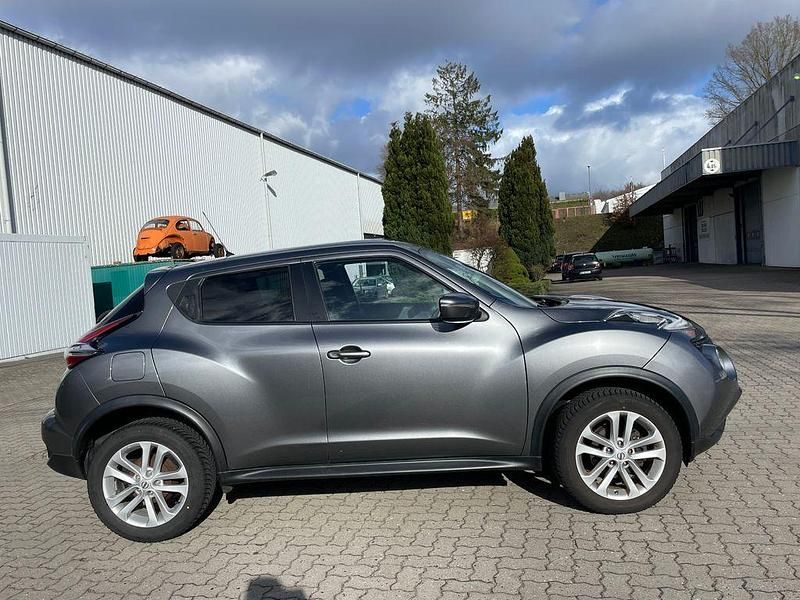 Gebraucht Nissan Juke N-Connecta 116 PS (85 kW) 2018 Grau SUV
