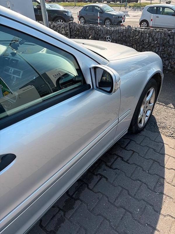 Gebraucht Mercedes C180 142 PS (104 kW) 2007 Silber Limousine