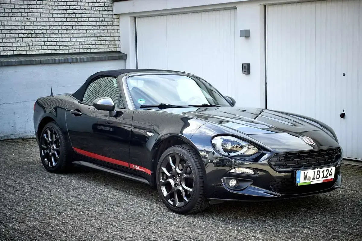 Gebraucht Fiat 124 Spider Basis 140 PS (102 kW) 2019 Cabrio