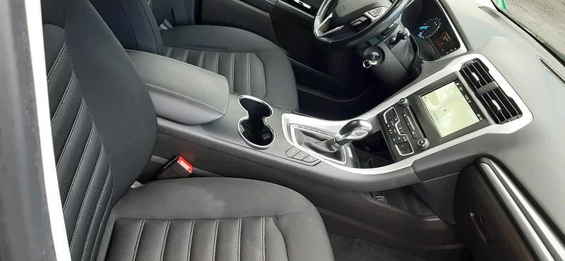 Gebraucht Ford Mondeo 160 PS (117 kW) 2018 Andere farben Kombi