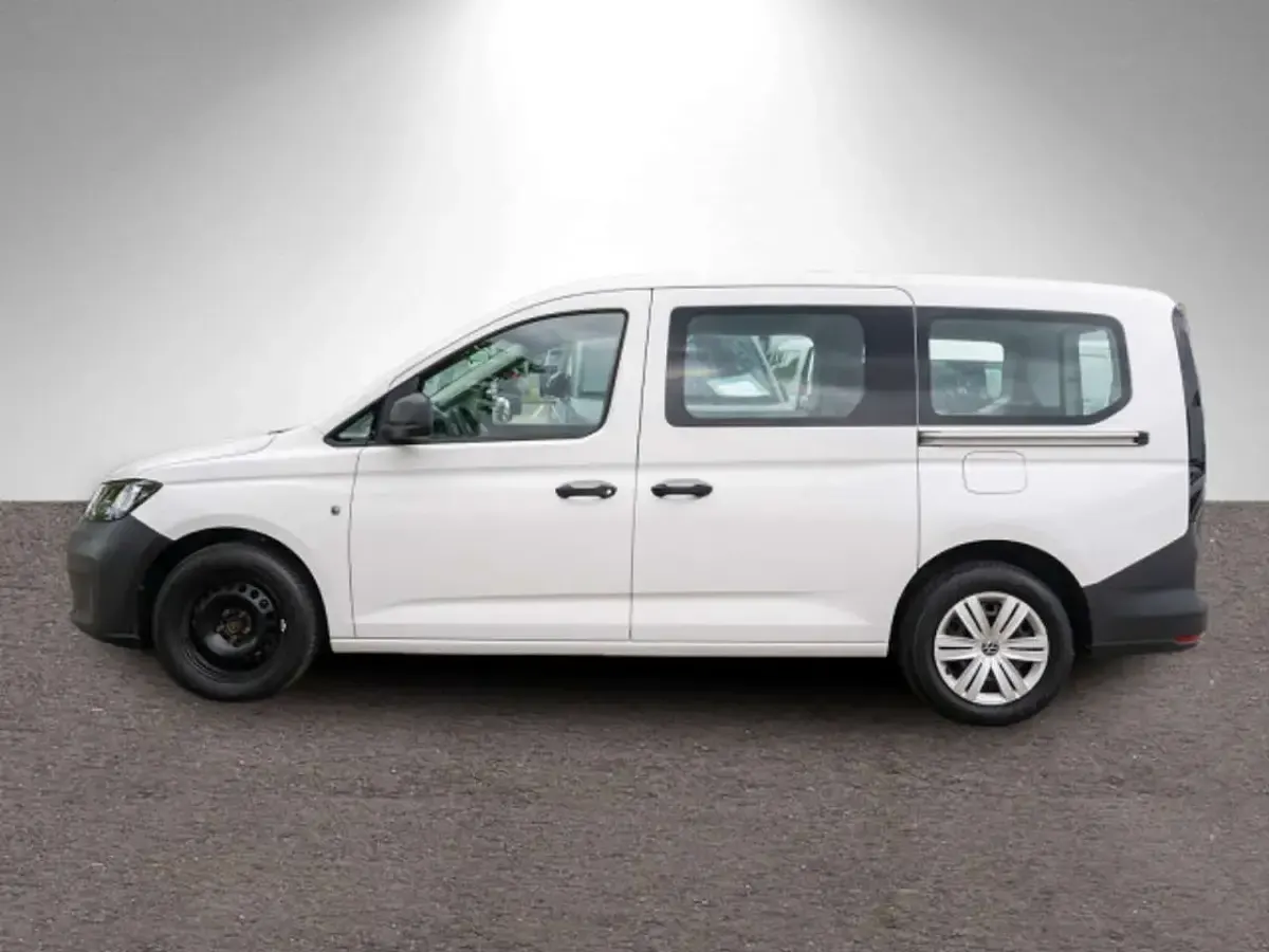 Second-hand VW Caddy Maxi 102 CP (75 kW) 2023 Alb Monovolum