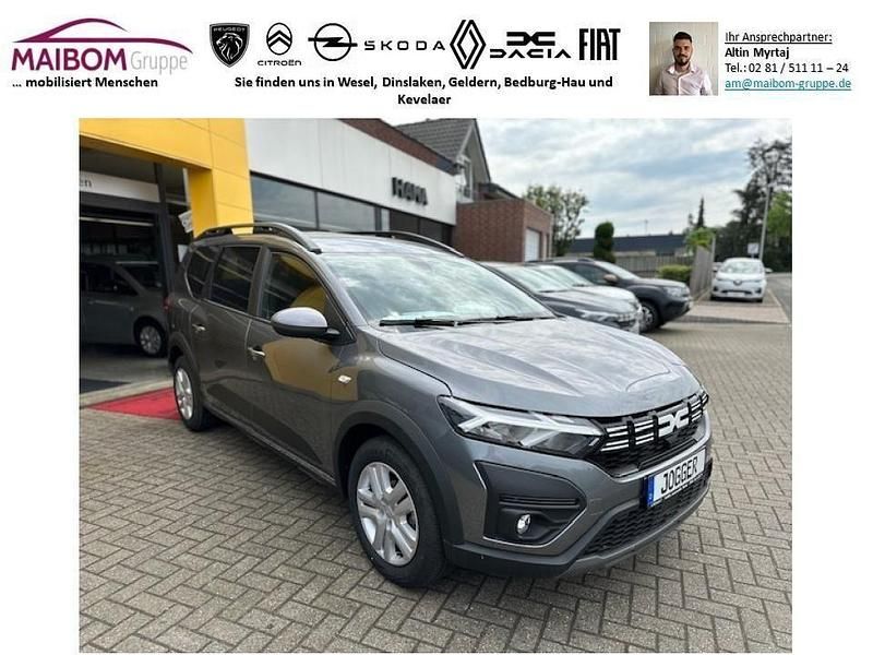 Grau Gebraucht 2024 Dacia Jogger Expression Van / Kleinbus | 18.690 € (Guter Preis) - Bild 1/4