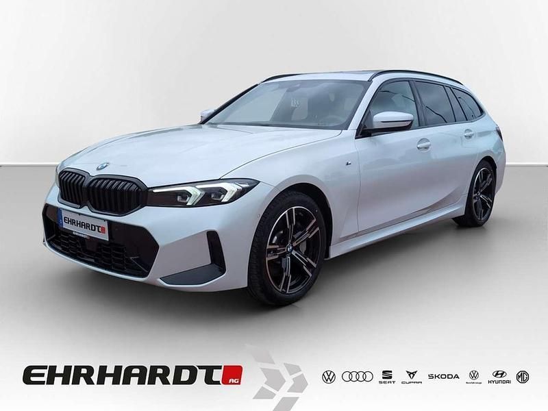 Mineralweiss metallic Gebraucht 2024 BMW 330 M Sport Kombi | 47.990 € (Fairer Preis) - Bild 1/3