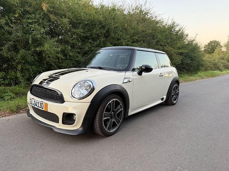 Weiß Gebraucht 2007 Mini Cooper Kleinwagen | 8.500 € - Bild 1/4