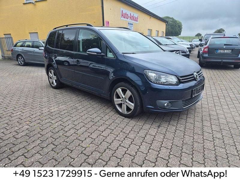 Blau Gebraucht 2013 VW Touran Comfortline Van / Kleinbus | 6.990 € (Superpreis) - Bild 1/4