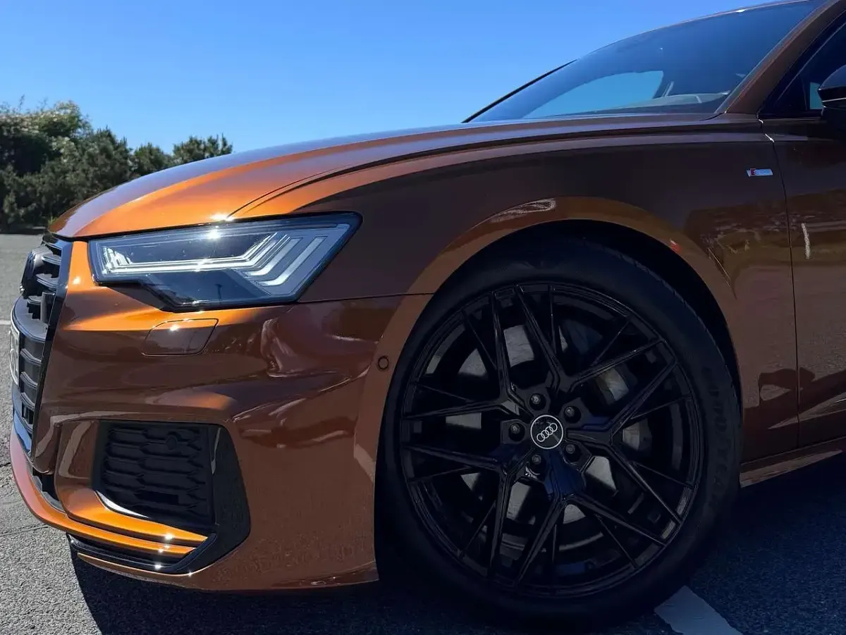 Gebraucht Audi A6 Sport 299 PS (219 kW) 2023 Bronze Kombi