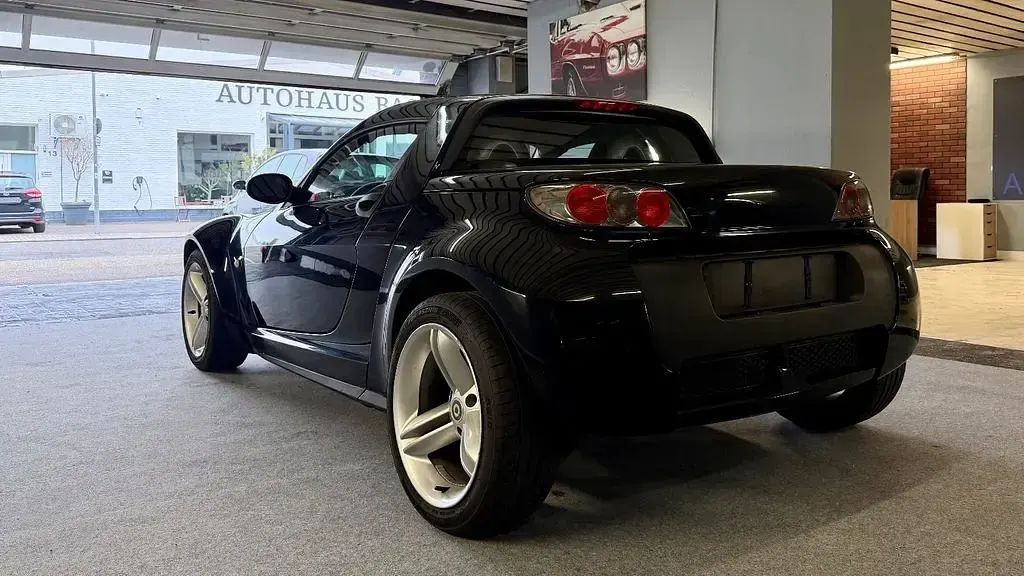 Używany Smart Roadster 82 KM (60 kW) 2006 Czarny Kabriolet