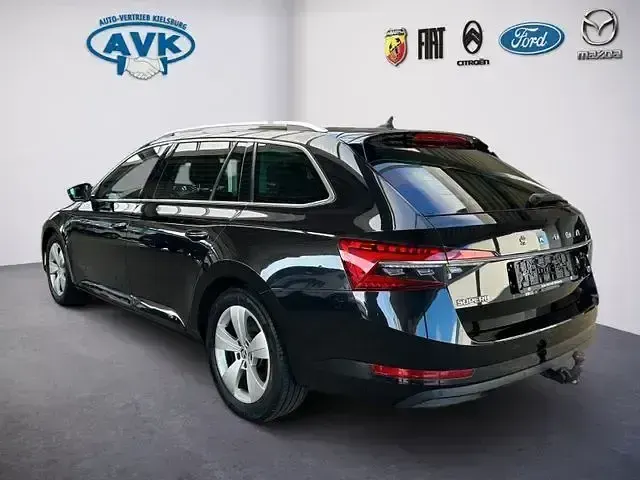 Gebraucht Skoda Superb Business Line 156 PS (114 kW) 2021 Schwarz Kombi