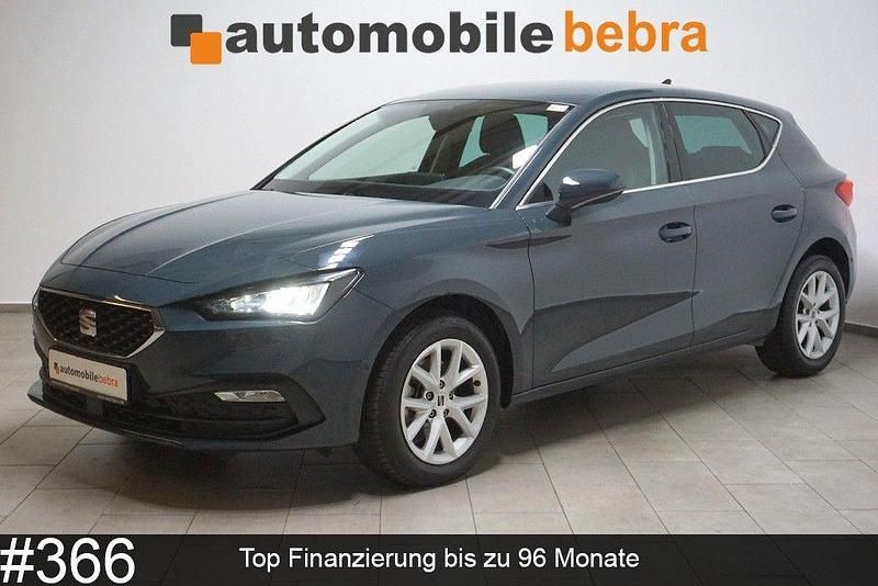 Blau Gebraucht 2025 Seat Leon Style Limousine | 20.290 € (Superpreis) - Bild 1/4