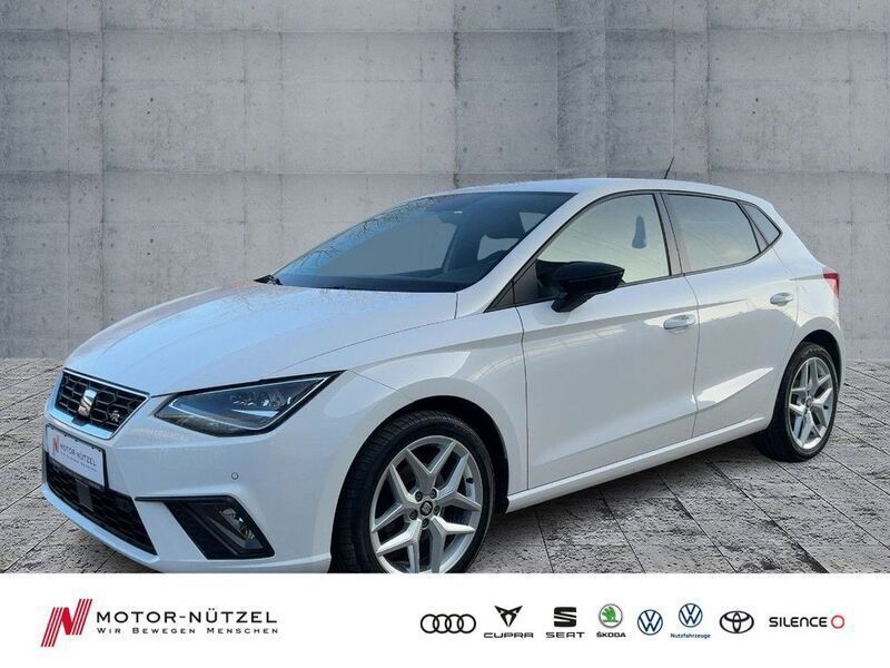 Weiß Gebraucht 2021 Seat Ibiza FR-Line Kleinwagen | 16.490 € (Fairer Preis) - Bild 1/4
