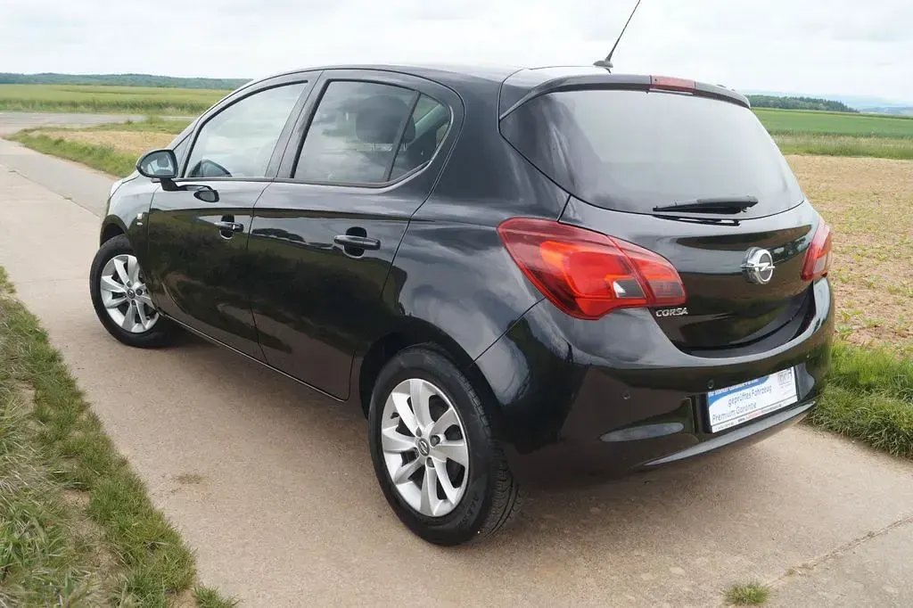 Używany Opel Corsa Active 69 KM (50 kW) 2017 Czarny Hatchback