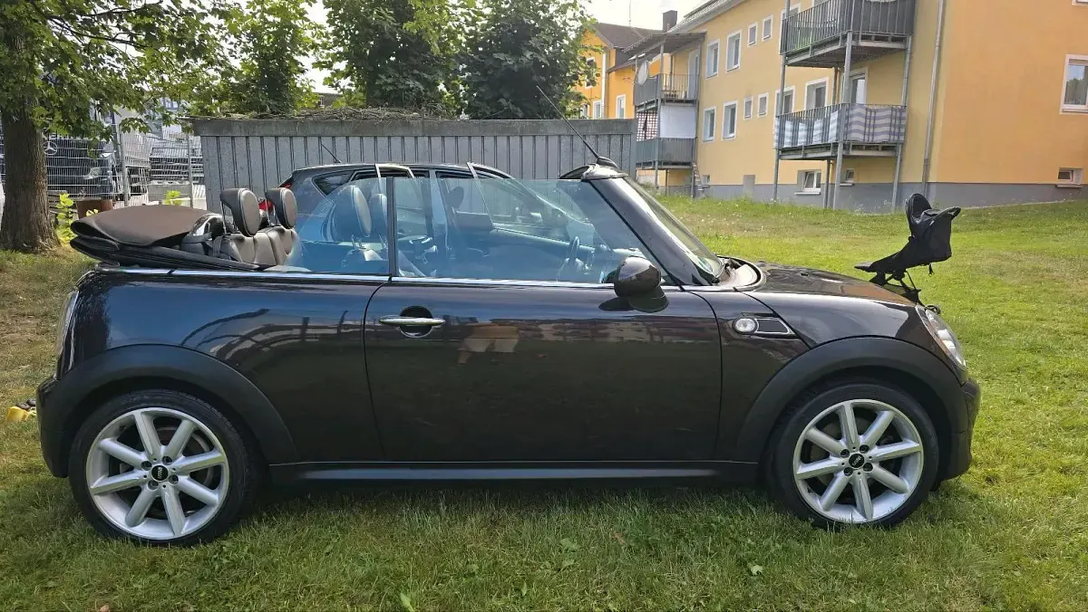 Gebraucht Mini Cooper S Cabriolet 184 PS (135 kW) 2012 Braun Cabrio