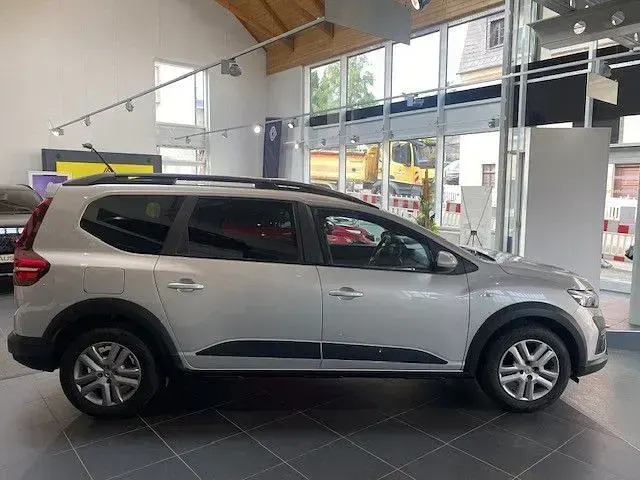 Gebraucht Dacia Jogger 110 PS (80 kW) 2022 Grau Van / Kleinbus