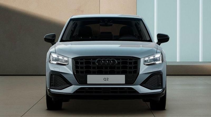 Second-hand Audi Q2 Advanced Plus 150 CP (110 kW) 2025 Gri SUV
