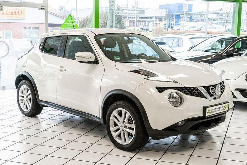 Weiß Gebraucht 2015 Nissan Juke Tekna SUV | 10.450 € (Etwas zu teuer) - Bild 1/4