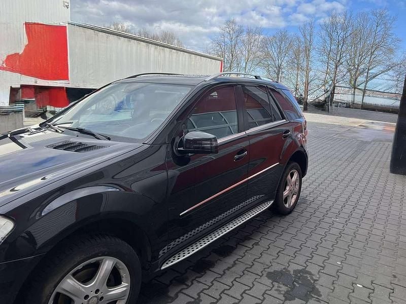 Gebraucht Mercedes ML350 AMG Edition 1 258 PS (189 kW) 2012 SUV
