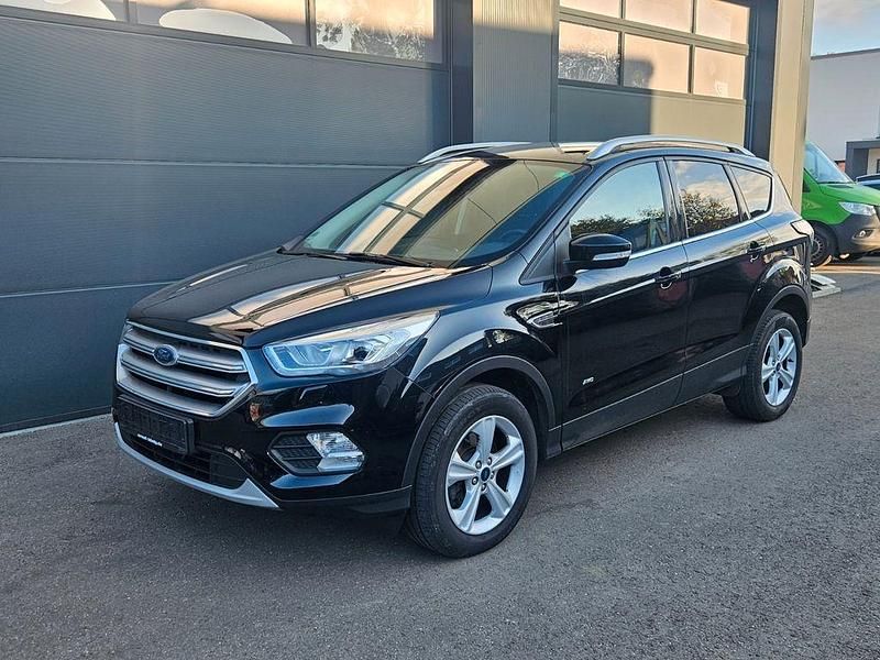 Schwarz Gebraucht 2019 Ford Kuga Titanium SUV | 12.950 € (Superpreis) - Bild 1/4