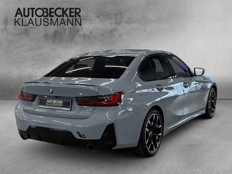Neu BMW 320 M Sport 184 PS (135 kW) 2026 Grau Limousine