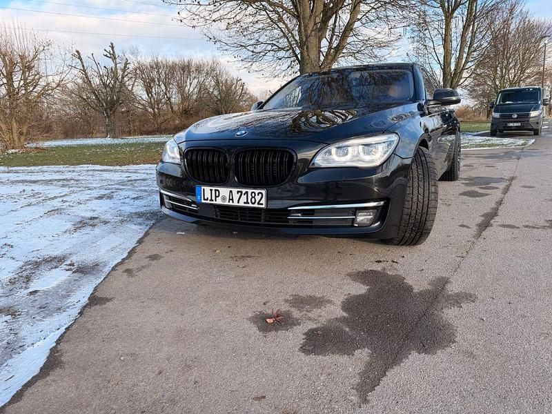 Gebraucht BMW 750L Performance 449 PS (330 kW) 2012 Schwarz Limousine